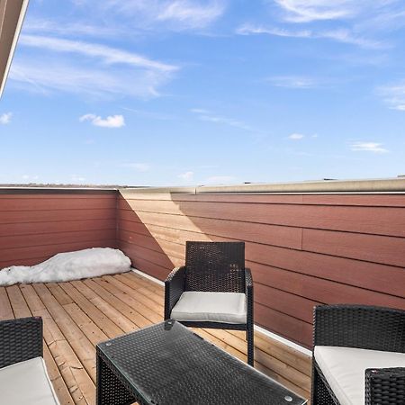 Globalstay New Apartments In Cranbrook Free Street Parking YYC Eksteriør bilde