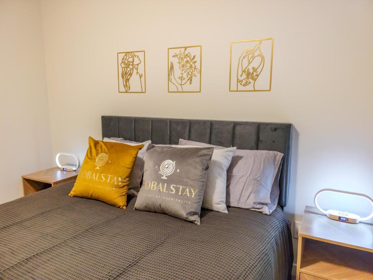 Globalstay New Apartments In Cranbrook Free Street Parking YYC Eksteriør bilde