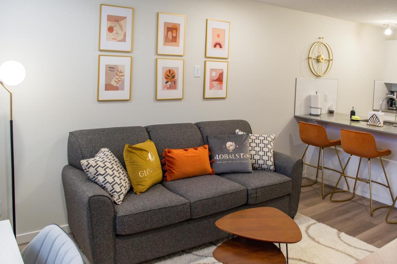 Globalstay New Apartments In Cranbrook Free Street Parking YYC Eksteriør bilde